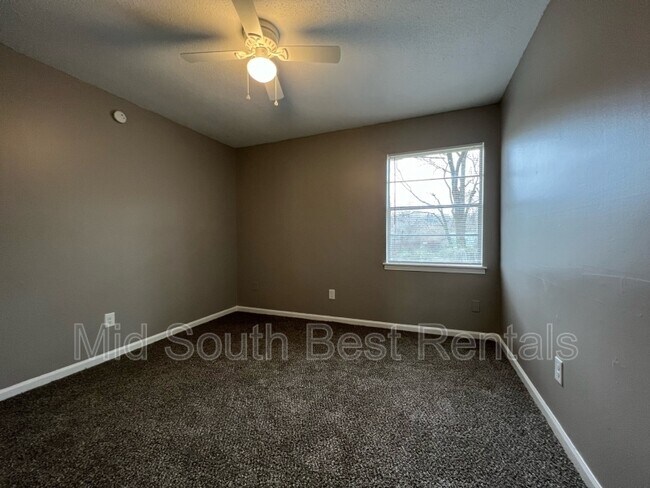 Building Photo - 5228 Breckenwood Dr