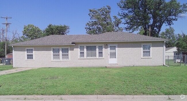Building Photo - 1810 Cone St