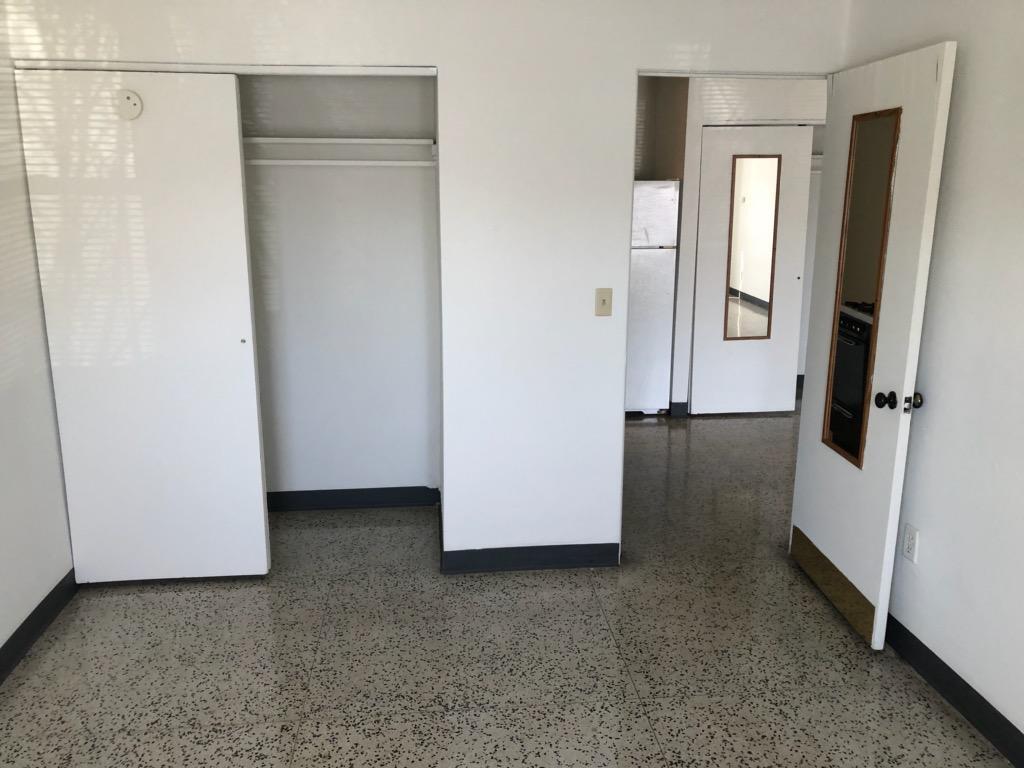 Foto del edificio - 2439 Holmes St