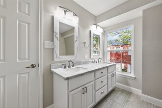 Building Photo - 6351 Briar Rose Dr