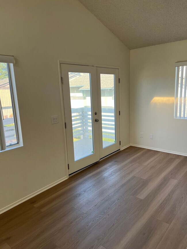 Foto del edificio - 16621 Dolores Ln