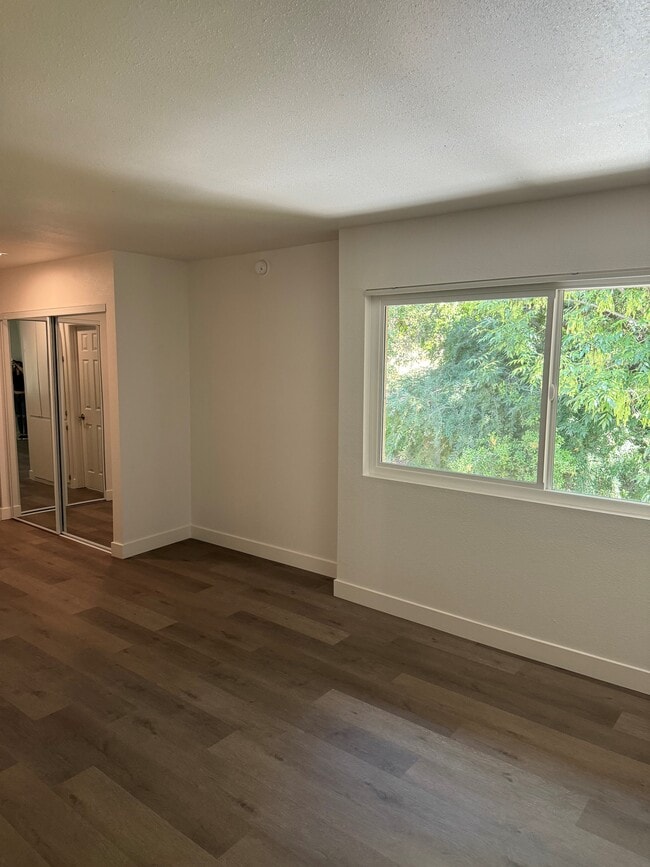 Building Photo - Casas Del Lago Apartments