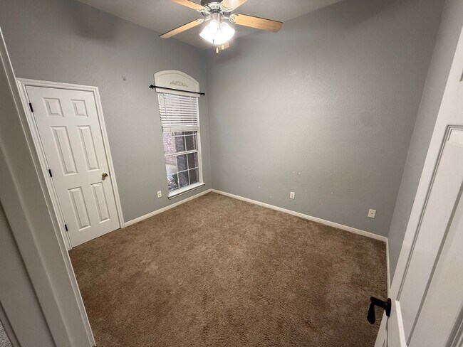 Building Photo - Power is paid!!