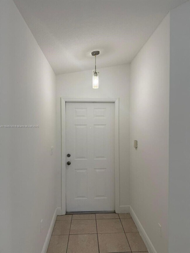 Foto del edificio - 1251 SE 29th St