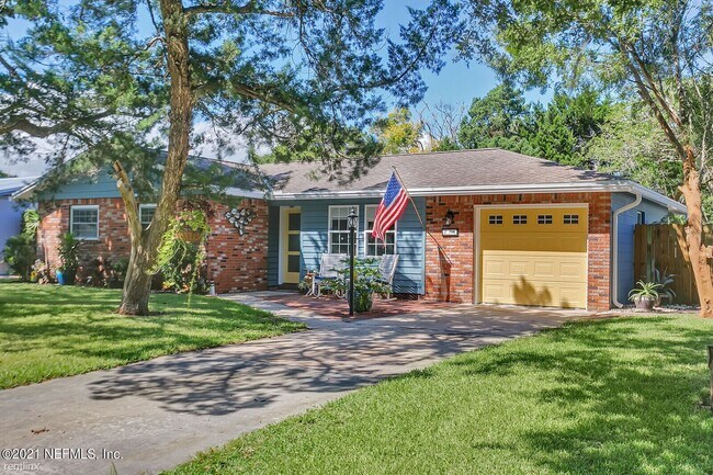 Building Photo - 3 br, 2 bath House - 214 Kenan St