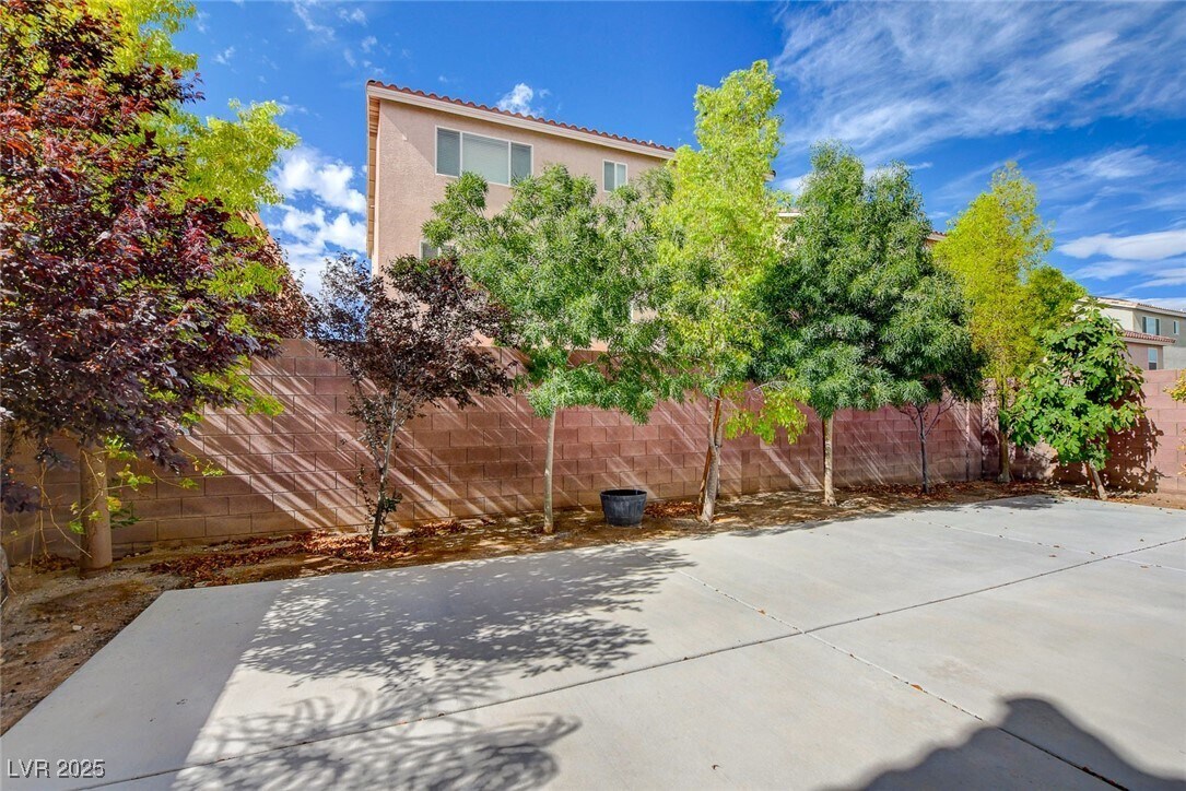 Foto del edificio - 6402 Parrot Ridge Ct