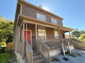 Building Photo - 992 N 9th St