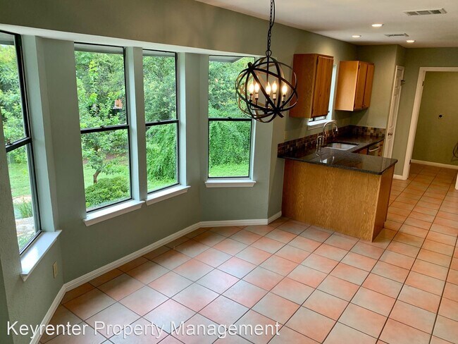 Foto del edificio - 3 br, 2.5 bath House - 7812 Turquoise Trail