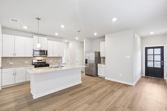 Foto del edificio - 6717 Chinapkin Oak Ln