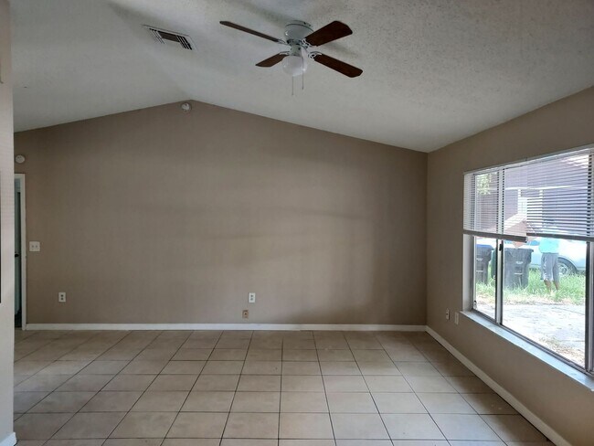 Foto del edificio - 7220 Keri Ct