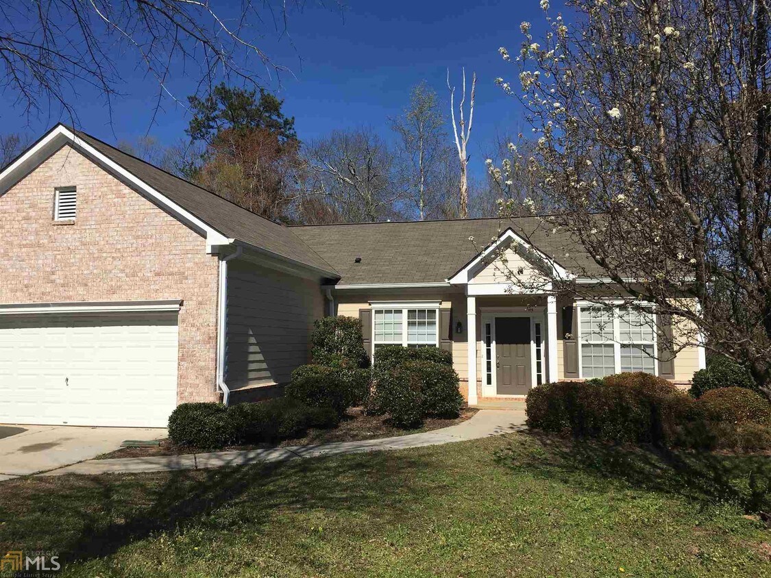 Primary Photo - 45 Rosemoore Dr