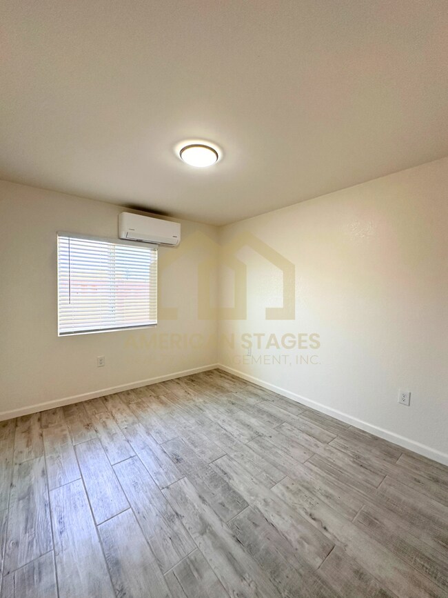 Foto del edificio - 1101 W Oak Ave