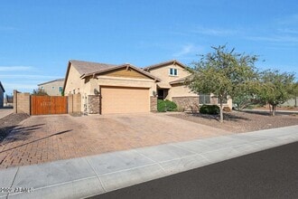 Building Photo - 9422 W Donald Dr