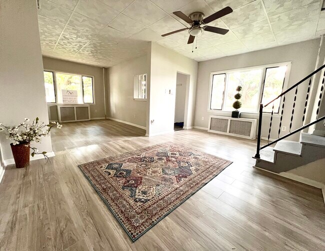 Foto del edificio - 152 Dagobert St