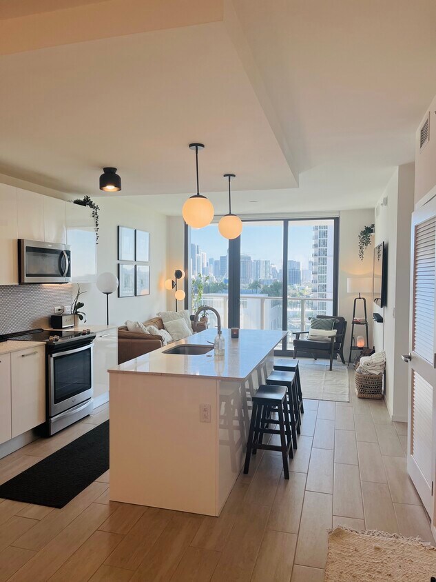 Foto principal - 3030 NW 1st Ave