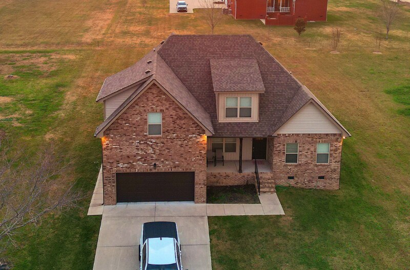 Primary Photo - 290 Stonegate Dr