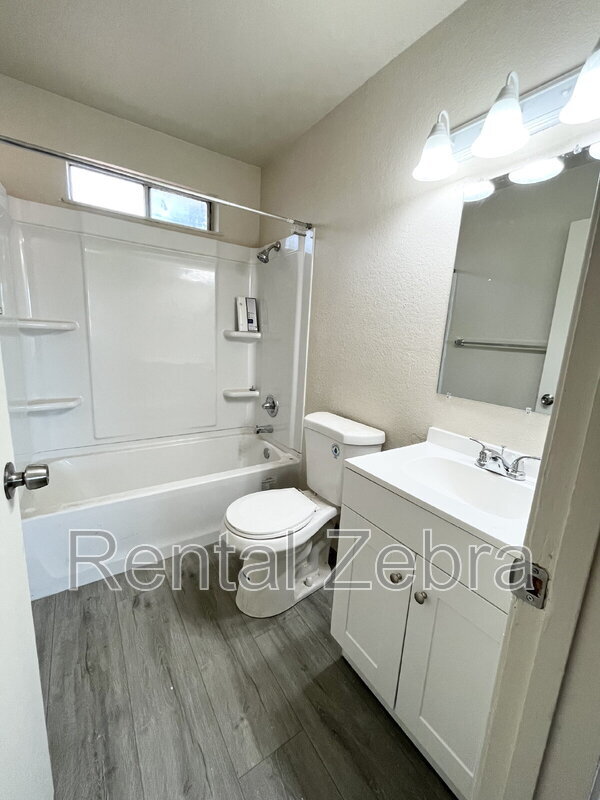 Photo - 1112 I St Apartment