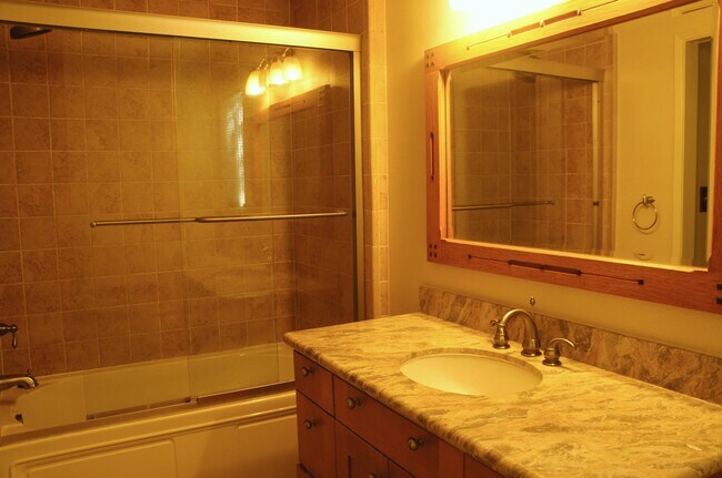 Photo - 4482 Norwich Way House