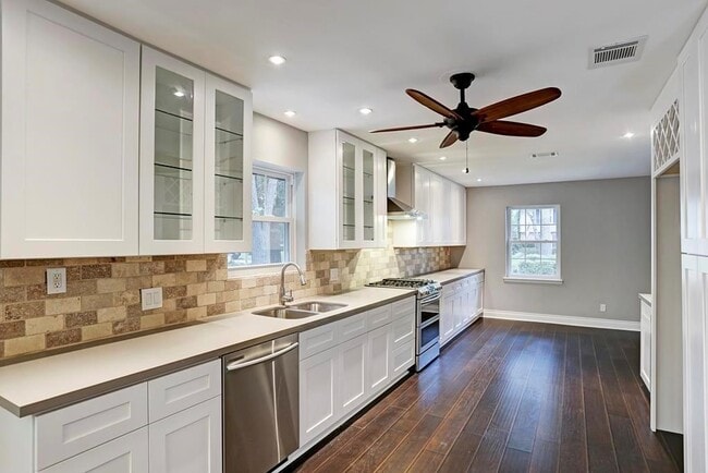 Building Photo - 11219 Ash Creek Dr