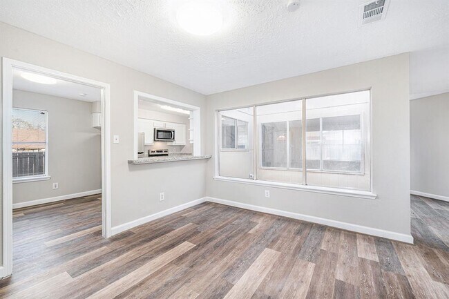 Building Photo - 5618 Bridgegate Dr