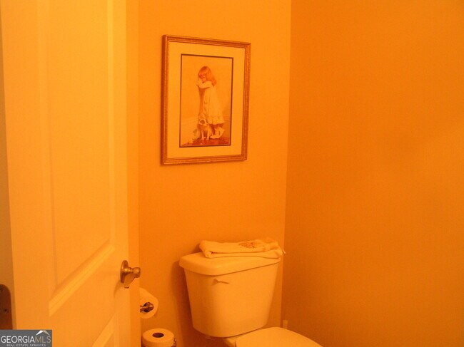 Foto del edificio - 136 Village Dr