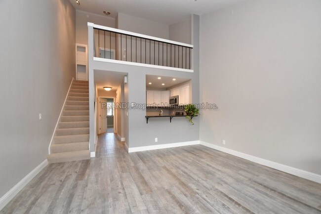 Foto del edificio - 156 Cypress Pl