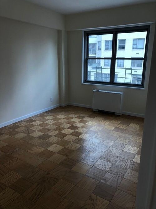 Foto del edificio - 252 E 63rd St