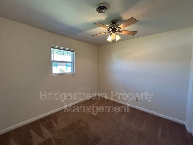 Foto del edificio - 438 S Walnut St