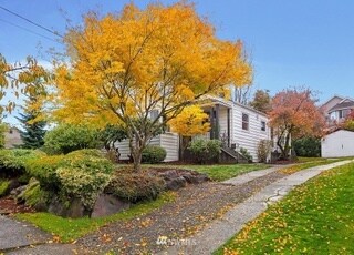 Foto del edificio - 5721 Northeast 61st Street