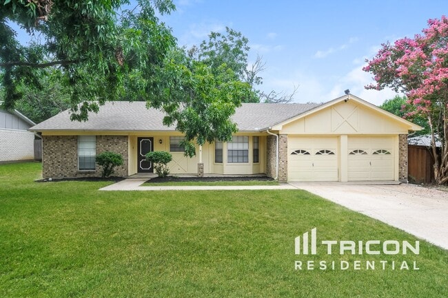 Building Photo - 9941 Farmington Dr