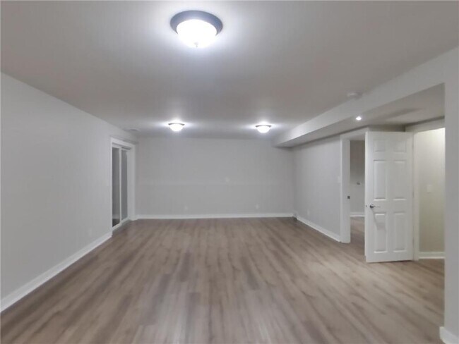 Foto del edificio - 11932 Kerry St NW