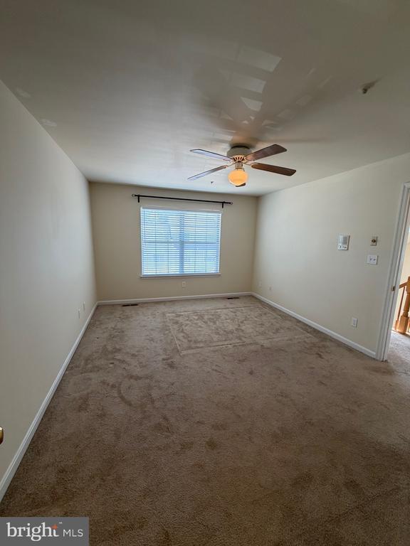 Building Photo - 3906 Elan Ct