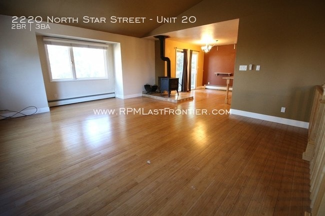 Building Photo - 2220 N Star St