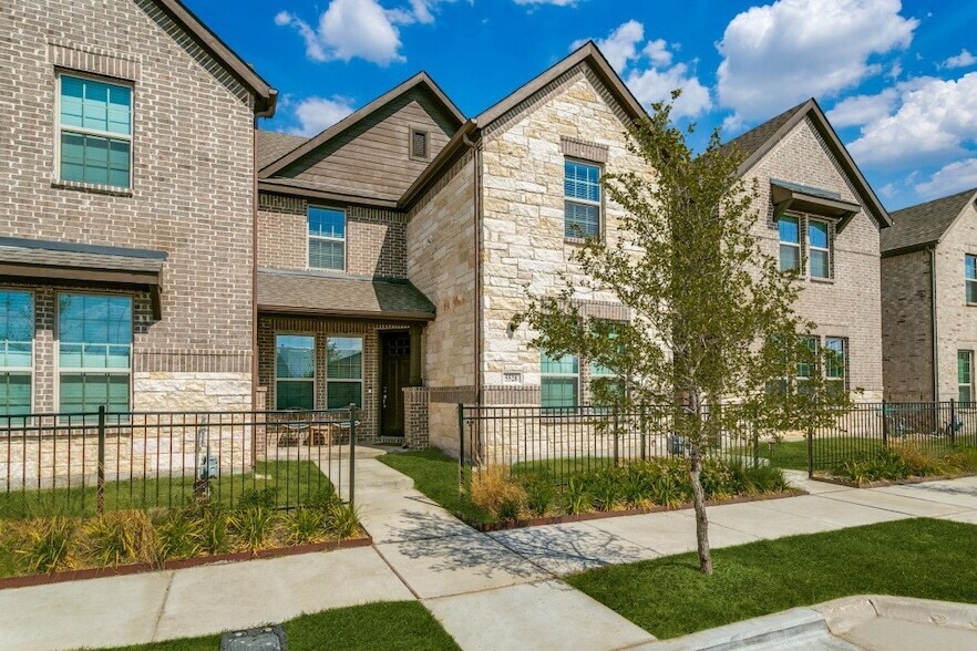 Photo - 5528 Kilmer Drive Unit