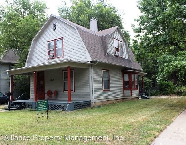 829 Fremont St, Manhattan, KS 66502 Condo for Rent in Manhattan, KS