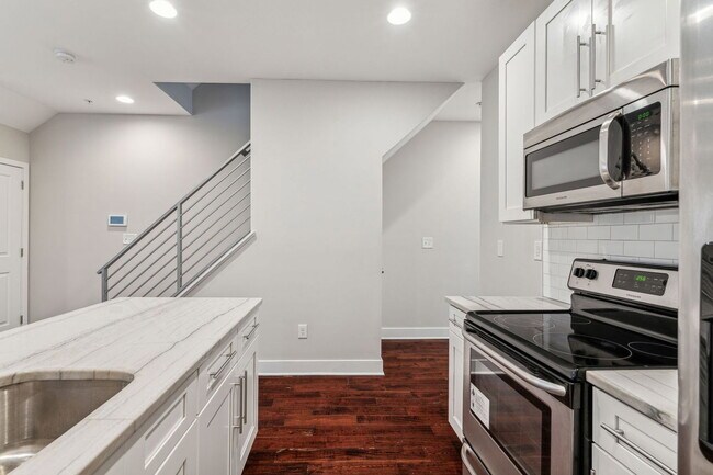 Building Photo - 1238 N 6th St