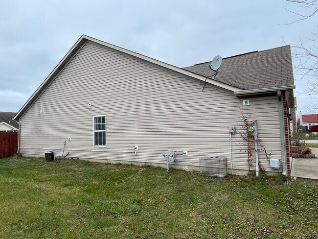 Building Photo - 7402 Angus Way