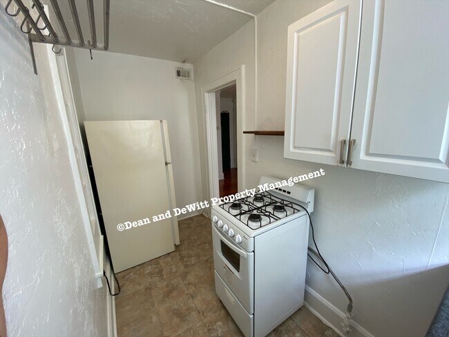 Foto del edificio - Studio Bed/1 Bath - Unit 4