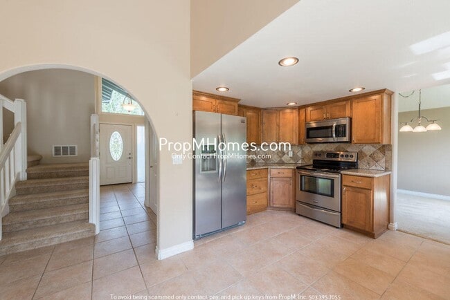 Building Photo - Spacious 3 Bedroom Home in Happy Valley - ...