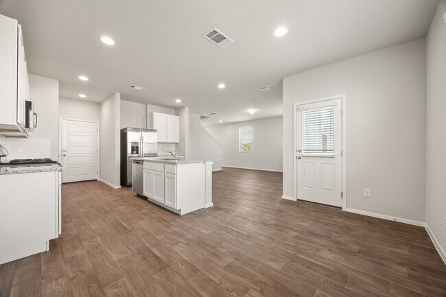 Foto del edificio - **2 Weeks Free!**Like New Home Near Kyle!!!