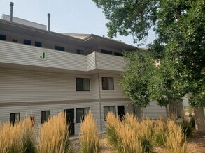 Building Photo - 1705 Heatheridge Rd