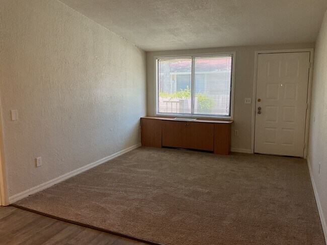 Building Photo - Live FREE for a Month – Move In Today!