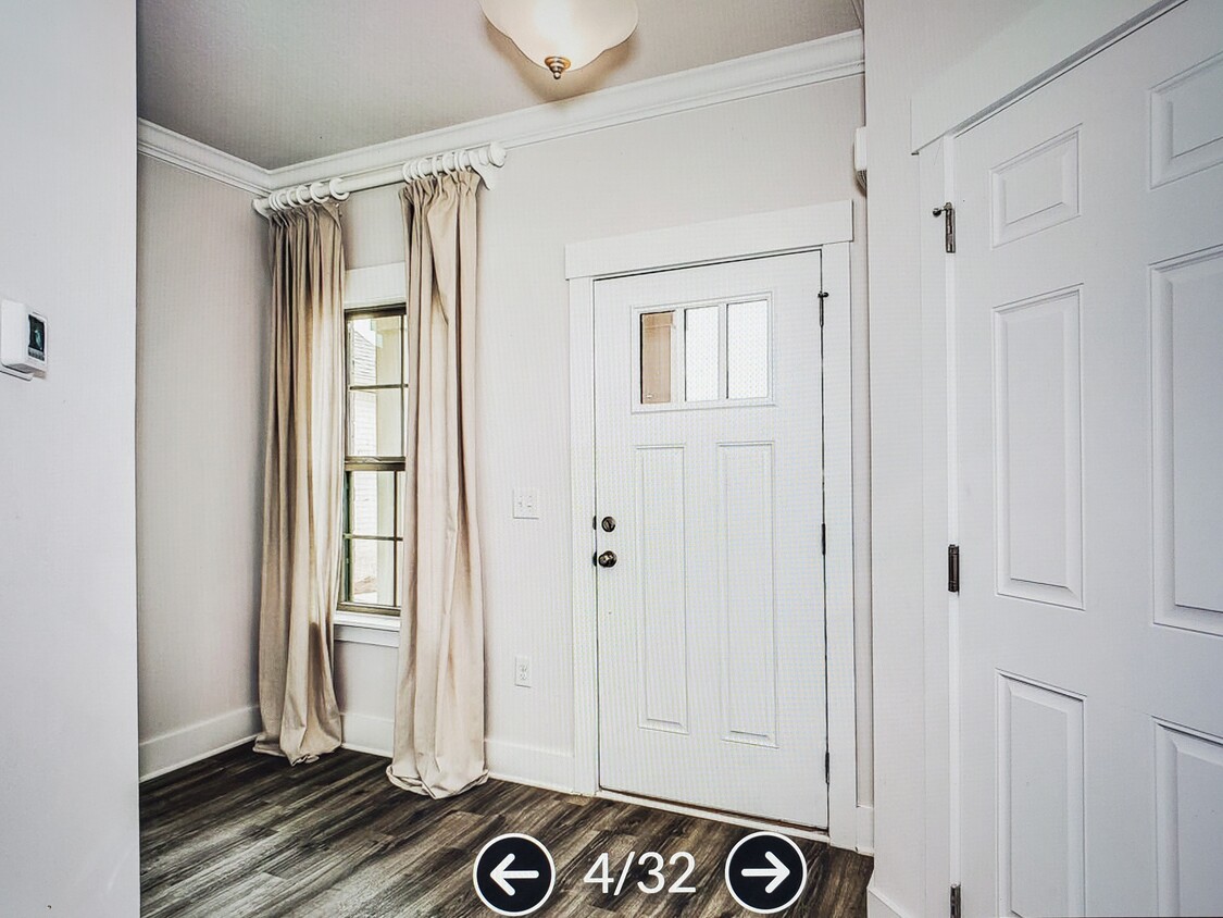 Primary Photo - 1862 Finch Ln