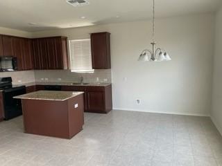 Foto del edificio - 317 Spotted Rail Rdg