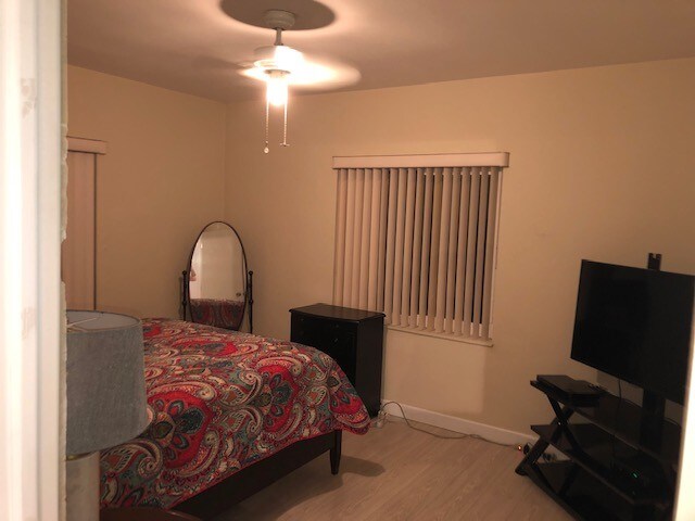 Foto del edificio - 5900 SW 44th Terrace