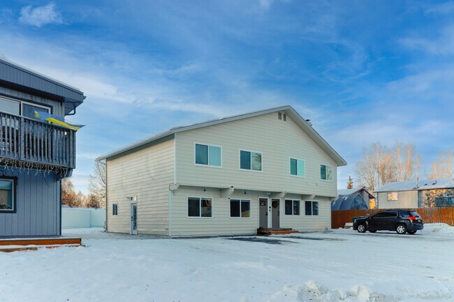 Foto del edificio - 8202 Mentra St