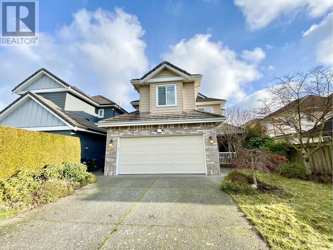 Primary Photo - 60XX Dunsmuir Crescent