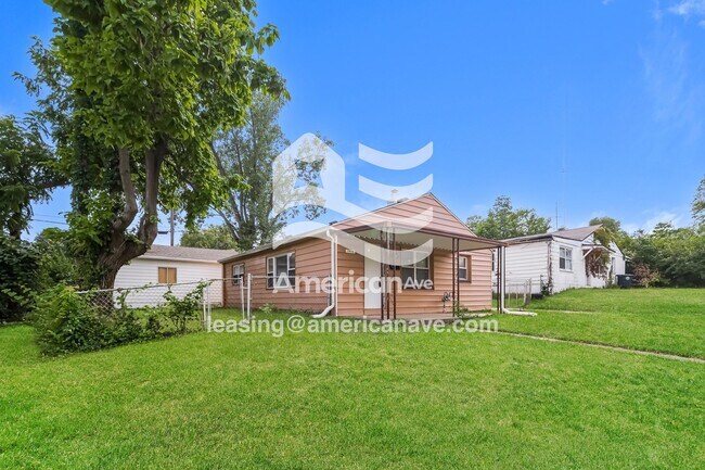 Foto del edificio - 2816 Yergen Ct