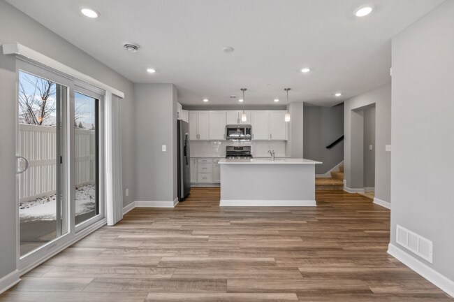 Foto del edificio - 11032 Zest St NE