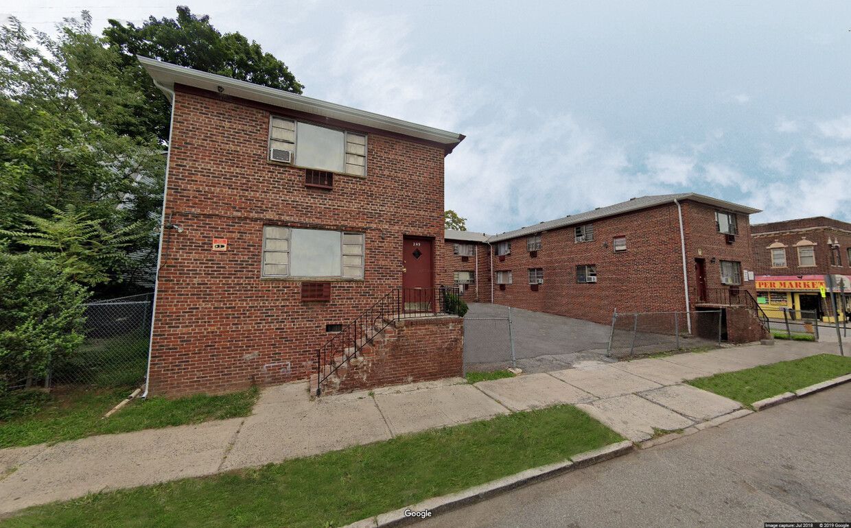 Primary Photo - 241 Weequahic Ave